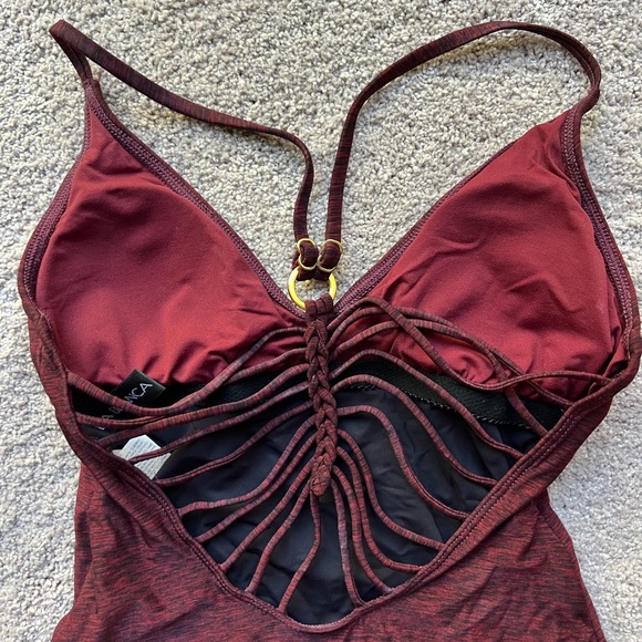 La Blanca Maroon One Piece Bathing Suit - Picture 4 of 5